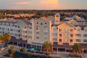 Photograph of Waterfront Inn, The Villages
