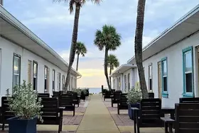 Photograph of Shoreline All Suites Inn, Daytona Beach Shores