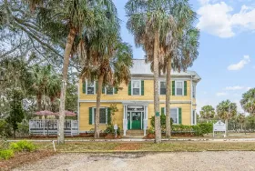 Photograph of Coombs Inn, Apalachicola