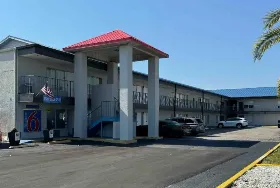 Photograph of Motel 6, Englewood
