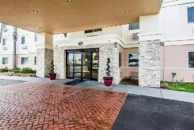 Photograph of Quality Inn, Plant City