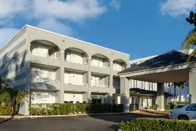 Photograph of Fairfield Inn & Suites, Palm Beach