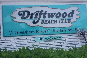 Photograph of Driftwood Beach Club, Lauderdale-by-the-sea