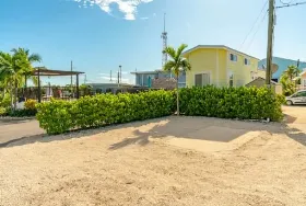 Photograph of Pelican RV Resort & Marina, Marathon