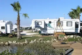 Photograph of Mosquito Lagoon RV Park, Oak Hill