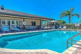 Photograph of Majestic Oaks RV Resort, Zephyrhills