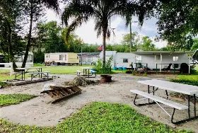 Photograph of Sunrise Cove RV Park, Auburndale