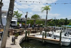 Photograph of Beach Road Wine Bar & Bistro, Englewood