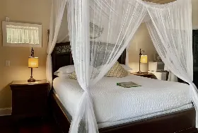 Photograph of Avalon Bed And Breakfast, Key West