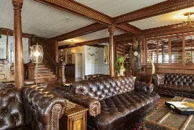 Photograph of Gibson Inn, Apalachicola
