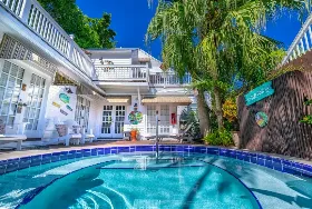 Photograph of Seascape Tropical Inn, Key West