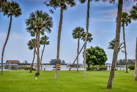 Photograph of Island View Cottages, Sebastian