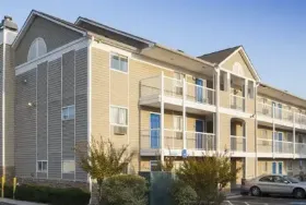 Photograph of Intown Suites Extended Stay Atlanta – Willow Trail, Norcross