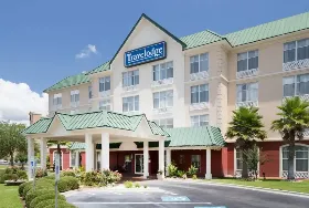 Photograph of Travelodge Savannah Gateway,