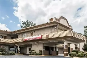 Photograph of Econo Lodge, Macon