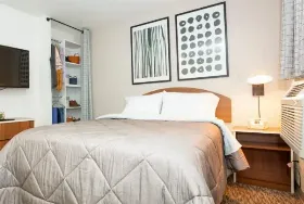 Photograph of Intown Suites, Roswell