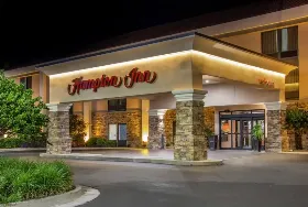 Photograph of Hampton Inn, Adel