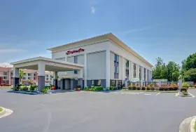 Photograph of Hampton Inn, Richmond Hill