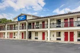 Photograph of Rodeway Inn, LaGrange