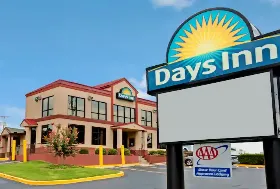 Photograph of Days Inn, Lawrenceville