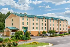 Photograph of Quality Inn, Union City