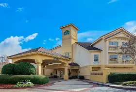 Photograph of La Quinta Inn & Suites, Macon