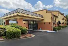 Photograph of Quality Inn, Marietta