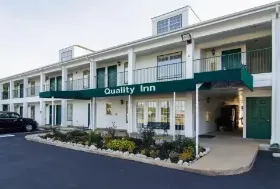 Photograph of Quality Inn, Hartwell