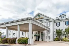 Photograph of Quality Inn, Rome