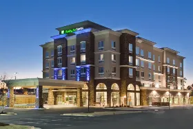 Photograph of Holiday Inn Express, Augusta