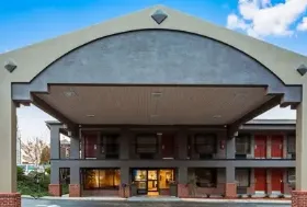 Photograph of Best Western Shenandoah Inn, Newnan