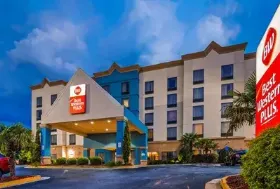Photograph of Best Western Hotel & Suites Airport South, College Park