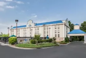 Photograph of Comfort Inn, Thomson
