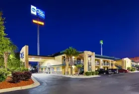 Photograph of Best Western Inn, Macon