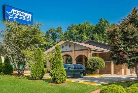 Photograph of Americas Best Value Inn, Stockbridge