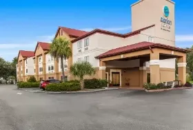 Photograph of Clarion Pointe, Savannah