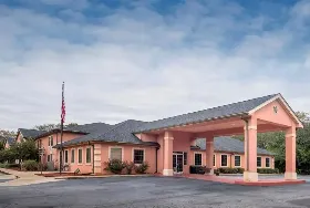 Photograph of Red Roof Inn Madison, Madison