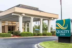 Photograph of Quality Inn At the Mall - Valdosta, Valdosta