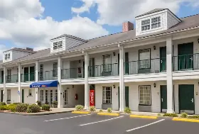 Photograph of Baymont by Wyndham, Waycross