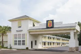 Photograph of Super 8, Kingsland