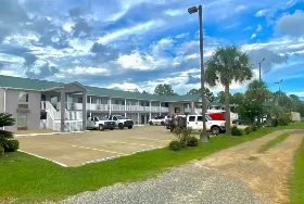 Photograph of Sylvester Inn, Sylvester