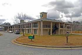 Photograph of Americas Best Inn, Decatur