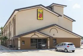 Photograph of Super 8 by Wyndham Brunswick/St Simons Island Area, Brunswick