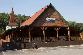 Photograph of Bigg Daddys Restaurant & Tavern, Helen
