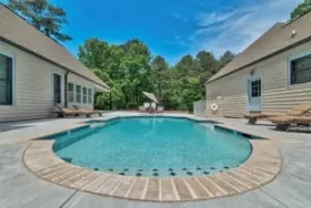 Photograph of Pleasanton Courtyard Bed And Breakfast, Fayetteville