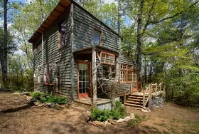 Photograph of Martyn House, Ellijay