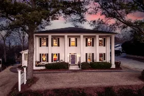 Photograph of Stone Mountain Manor, Stone Mountain