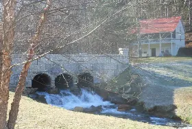 Photograph of Cabins At Highland Falls, Blairsville