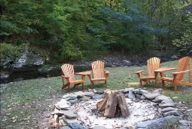 Photograph of Creekside Mountain Cabins Chatsworth, Chatsworth