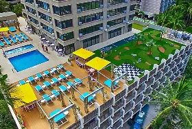 Photograph of Holiday Inn Express, Honolulu